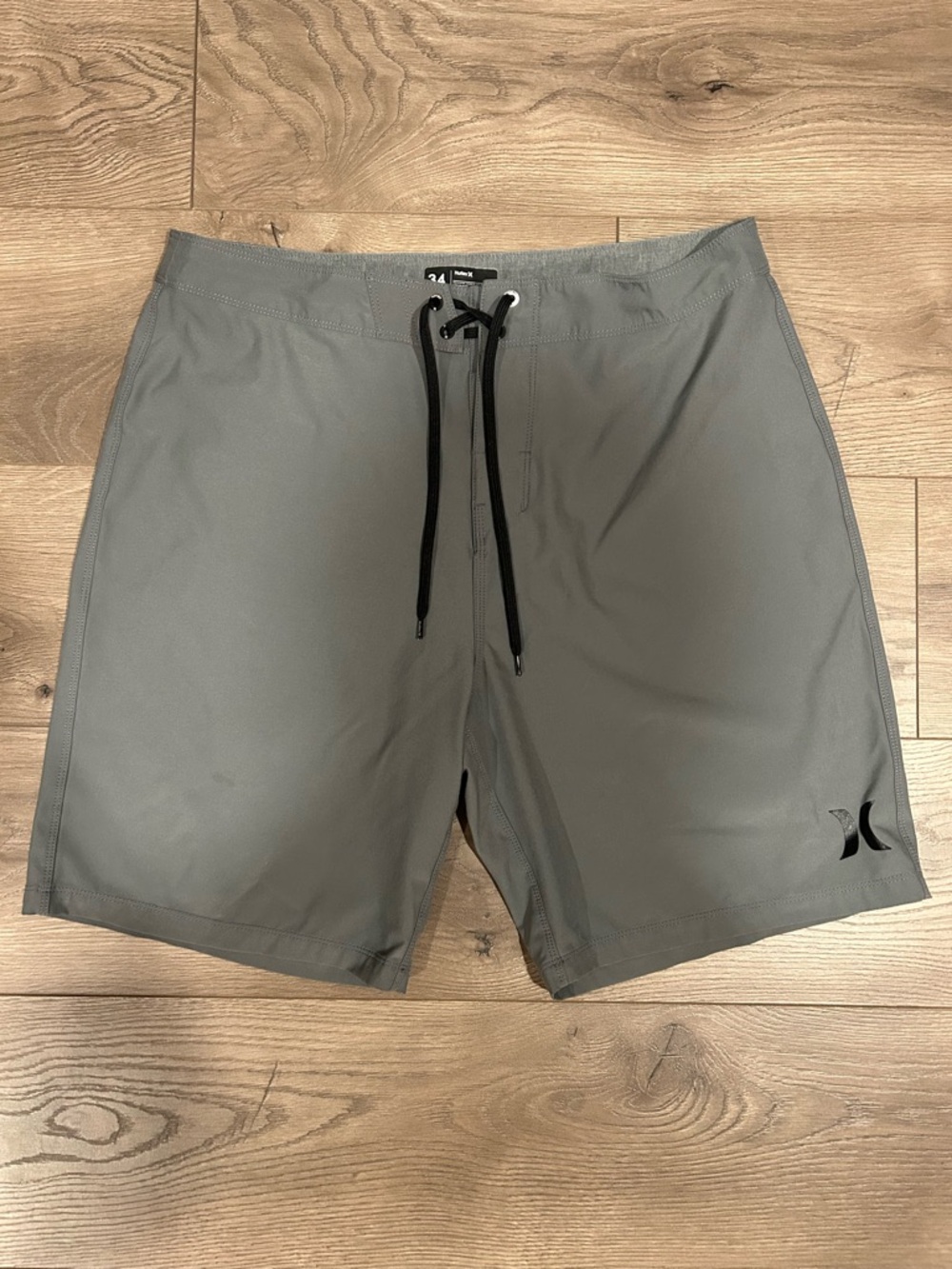 Hurley Gray Board-short Swim Trunks with Black Drawstring, size 34